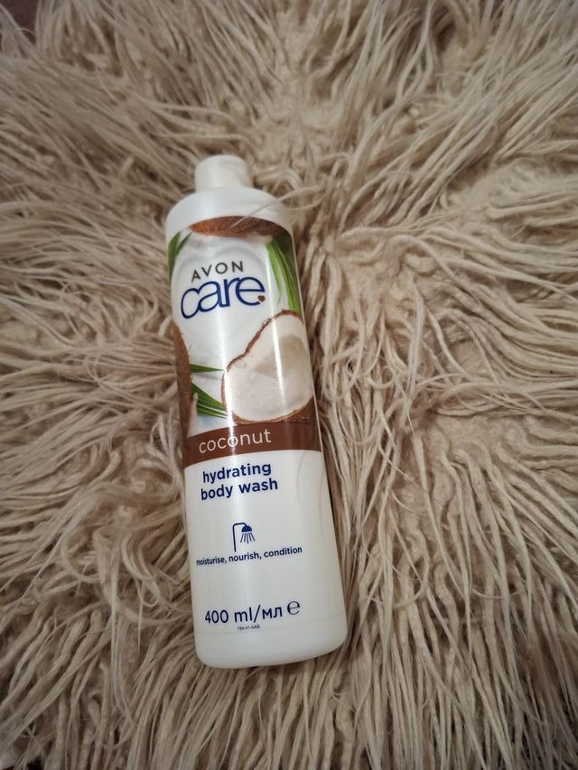 Pack Avon Care Coco: Gel, Crema Manos y Loción