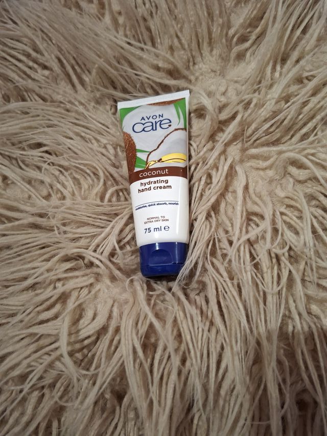 Pack Avon Care Coco: Gel, Crema Manos y Loción