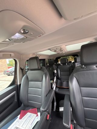 Peugeot Traveller 2020