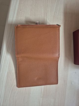 Cartera de piel nueva marca Cache