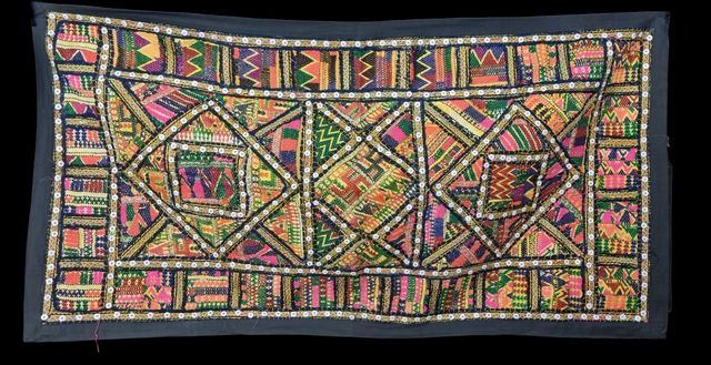 Tapiz bordado a mano India multicolor