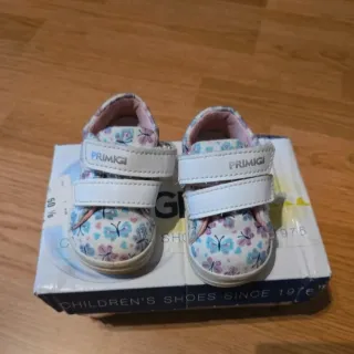 Scarpe Primigi numero 19