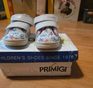 Scarpe Primigi numero 19
