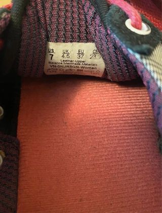 Zapatillas Vans cuadros negro y rosa