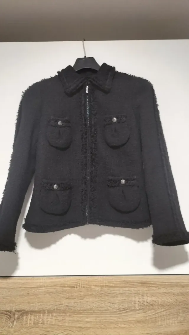 Chaqueta Purificación García Negra