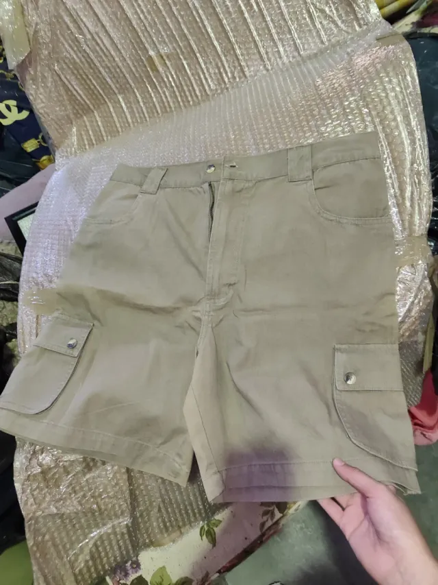 Pantalón corto marrón nuevo