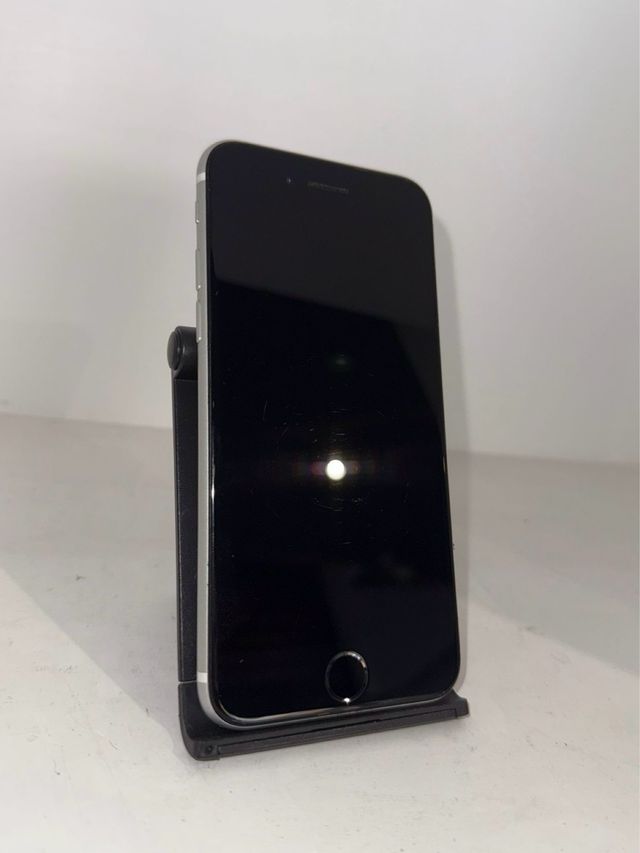 iPhone SE 2020 Rigenerato