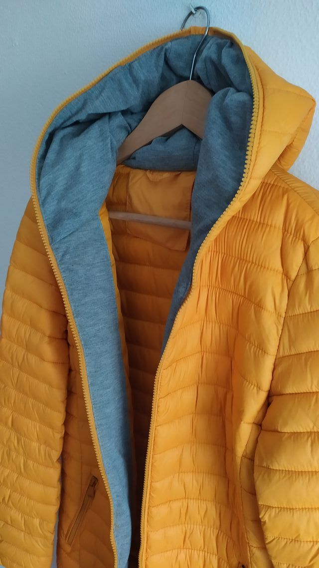 Abrigo acolchado mujer amarillo mostaza talla L