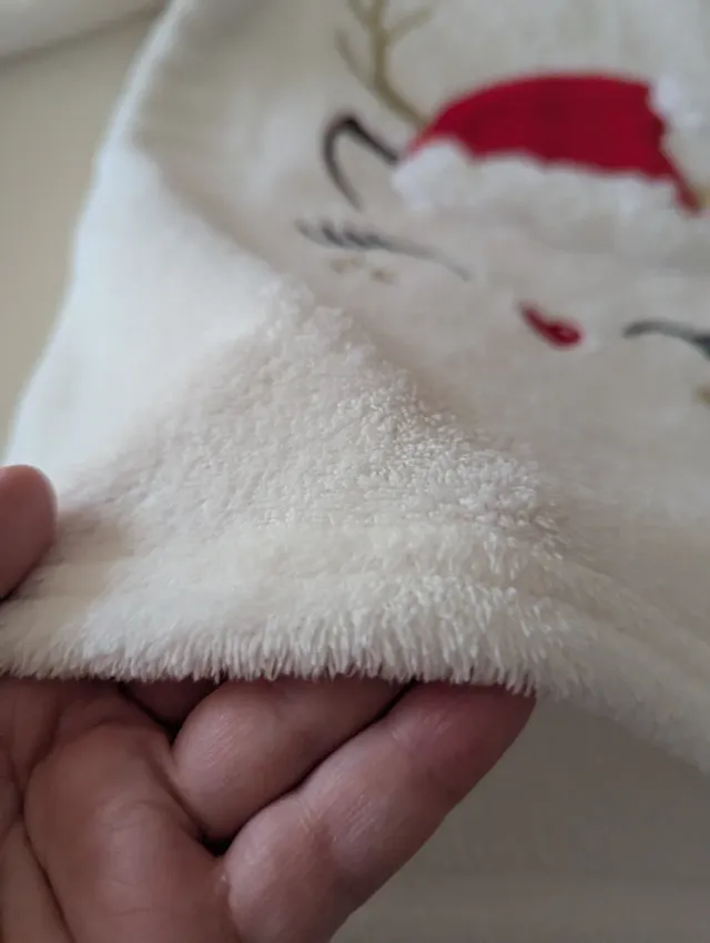 Pigiama natalizio in pile con renne T8-9