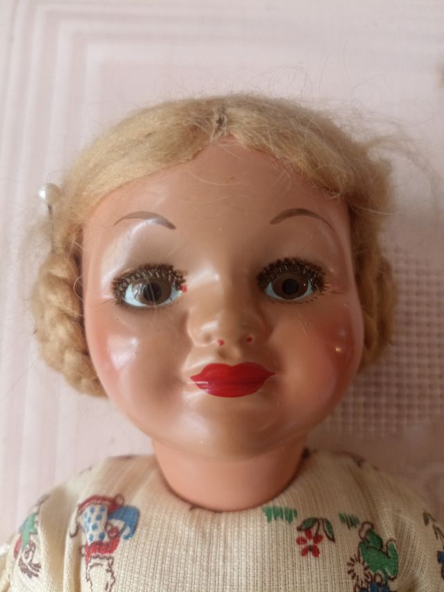 Muñeca antigua de celuloide