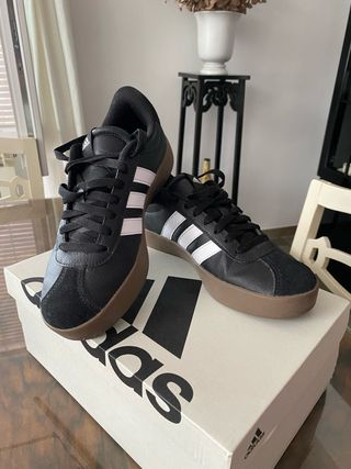Zapatillas Adidas como nuevas