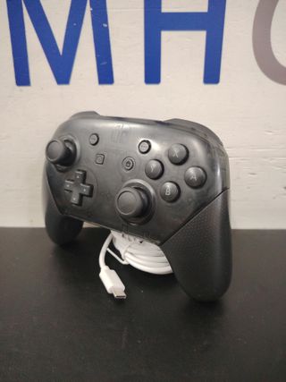 Mando Nintendo Switch Pro + Cable