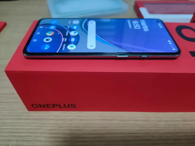 OnePlus 8T + funda