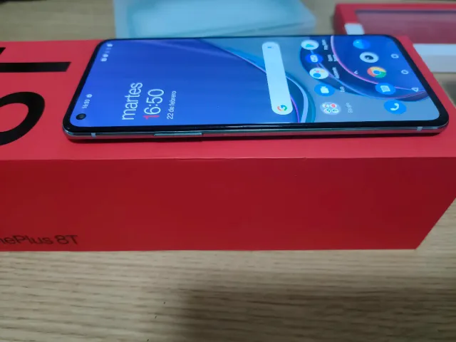 OnePlus 8T + funda