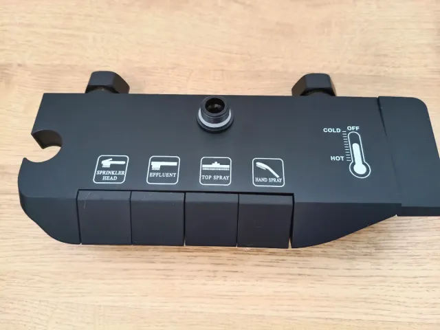 COLUMNA DE DUCHA NEGRA MULTIFUNCIÓN NUEVA A 40 EUR