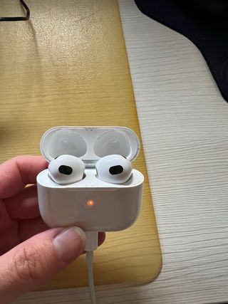 iPhone 13 Pro + Apple Watch + AirPods