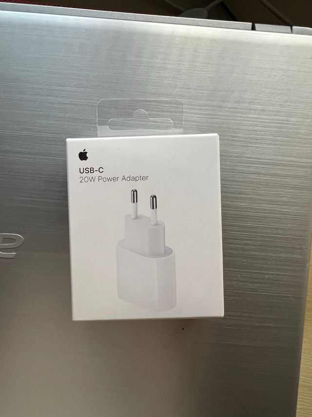 iPhone 13 Pro + Apple Watch + AirPods