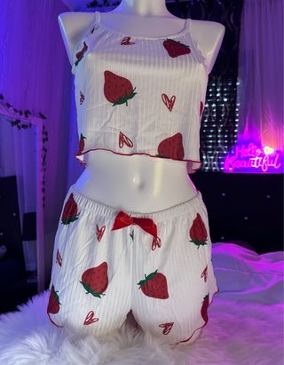 Conjunto pijama fresas talla XL