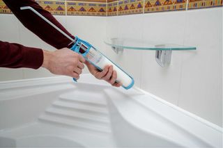 SILICONA PROFESIONAL PARA BAÑOS Y COCINAS