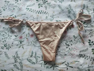 Bikini lentejuelas dorado