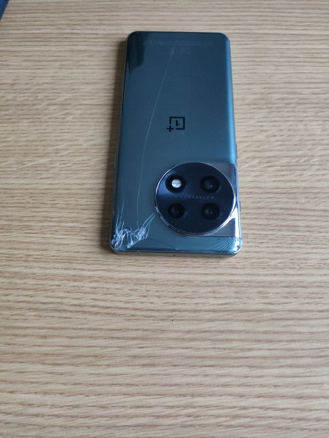 OnePlus 11 + funda original