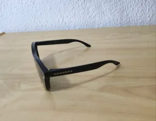 Gafas de sol Hawkers con la carcasa de Carrera.