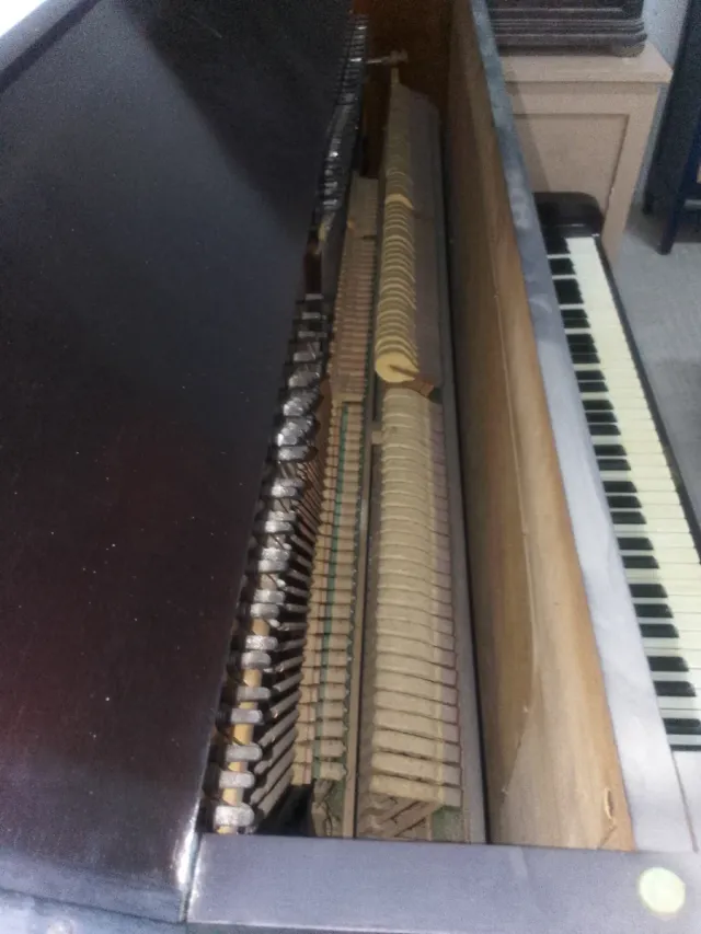 Piano vertical STECK antiguo