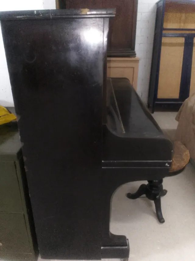 Piano vertical STECK antiguo