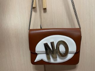 Bolso ZARA “NO” Marrón y Blanco