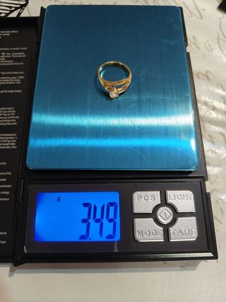 Anello oro con zircone