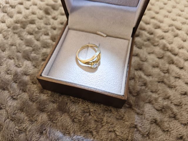 Anello oro con zircone