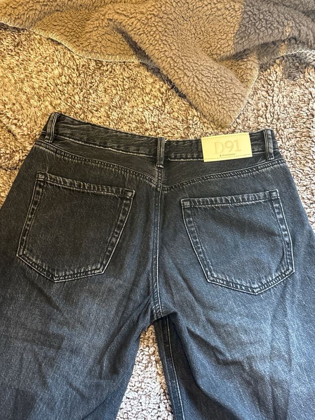 Vaqueros negros Stradivarius