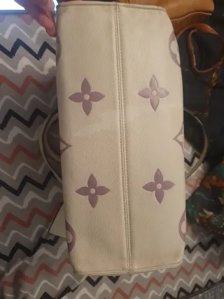 Bolso Louis Vuitton Piel Blanco/Morado