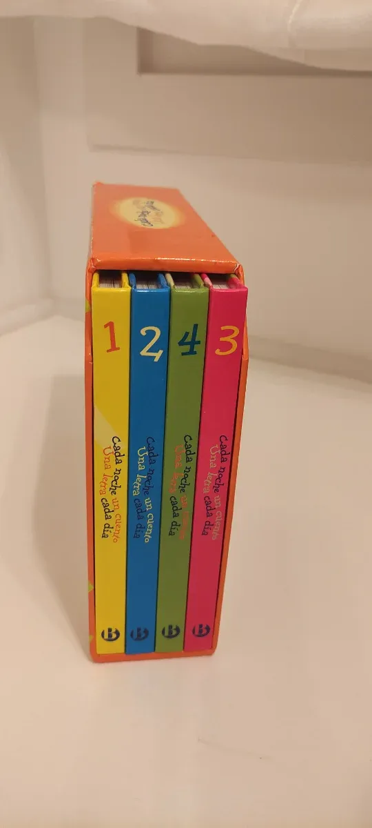 Estuche Cada noche un cuento, una letra cada día