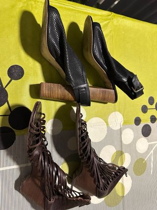2 Pares Tacones Negros y Marrones