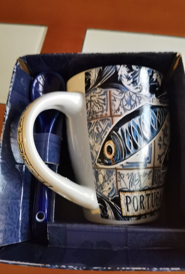 Taza cerámica Portugal con cuchara
