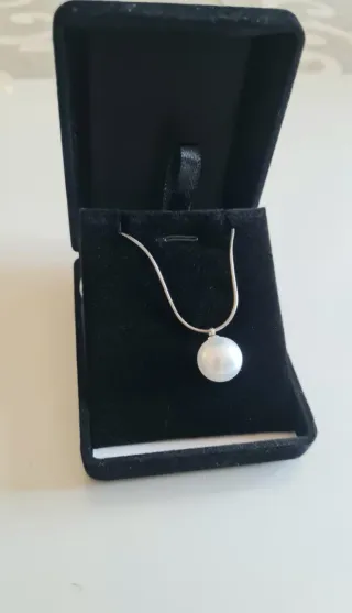 Collana con perla bianca e catena argento