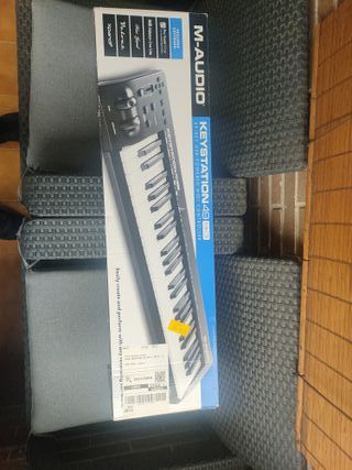 Teclado MIDI M-Audio Keystation 49