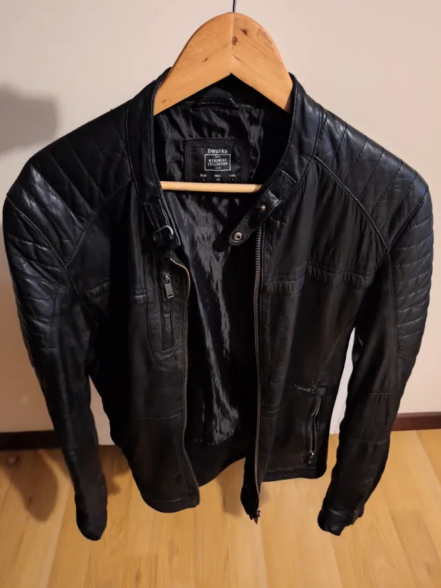 Chaqueta Cuero Negra Bershka Talla L