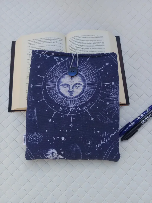 Funda de libro sol y luna