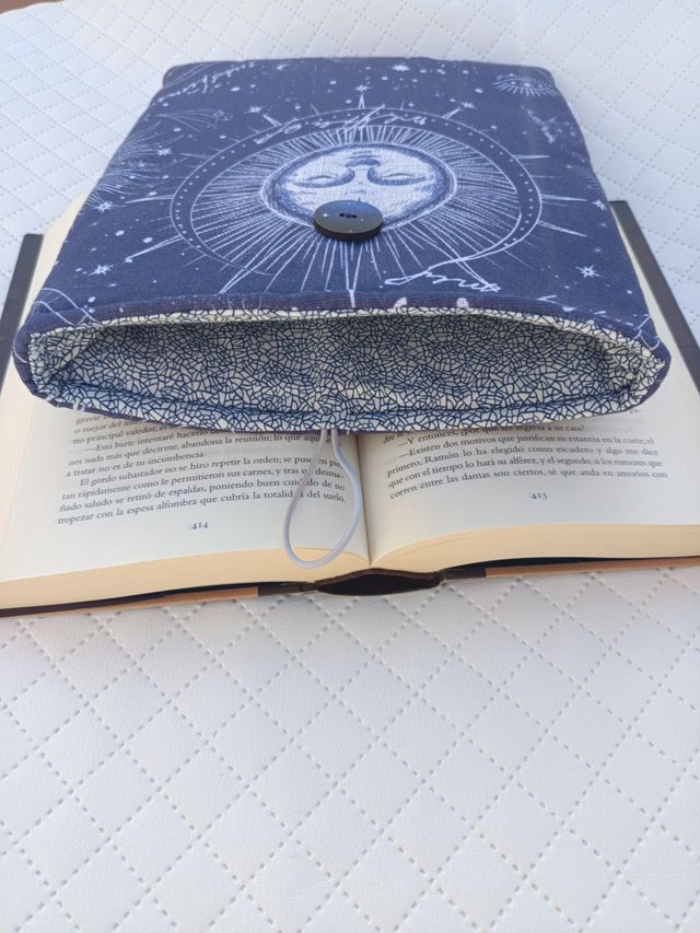 Funda de libro sol y luna
