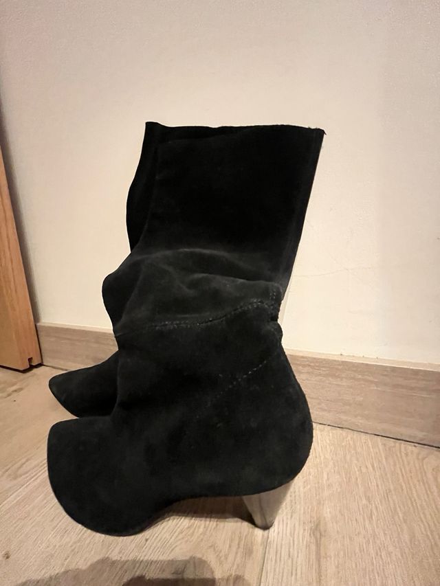 Botas Zara Piel Media Caña Estilo Isabel Marant