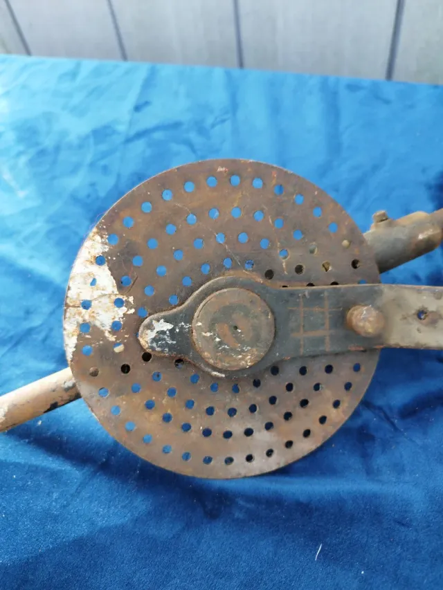 Trapano a mano antico