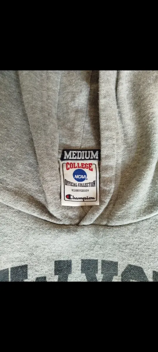 Sudadera gris marca Champions