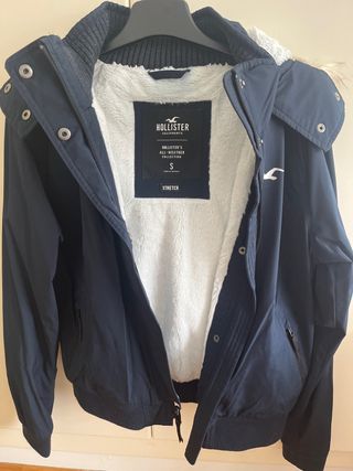 Abrigo Hollister azul talla S