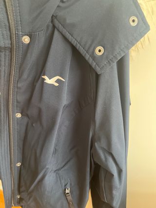 Abrigo Hollister azul talla S