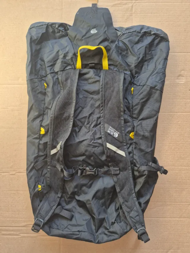 Mochila Mountain Hardwear UL20 Negra a estrenar