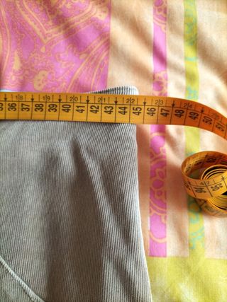 Falda beige fina urban talla 46