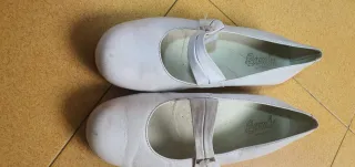 Zapatos blancos comunión niña
