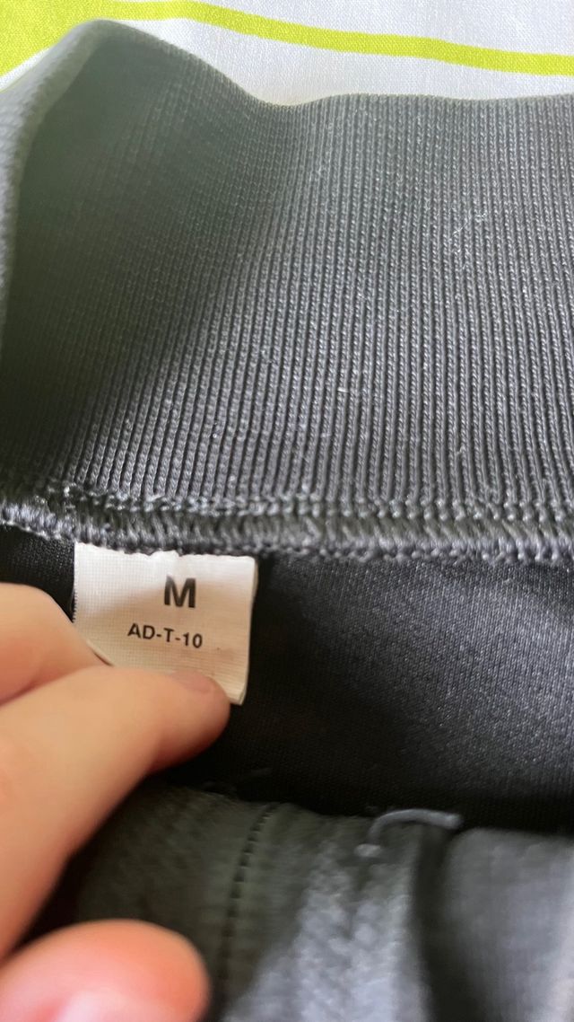 Sudadera Adidas Negra con Rayas